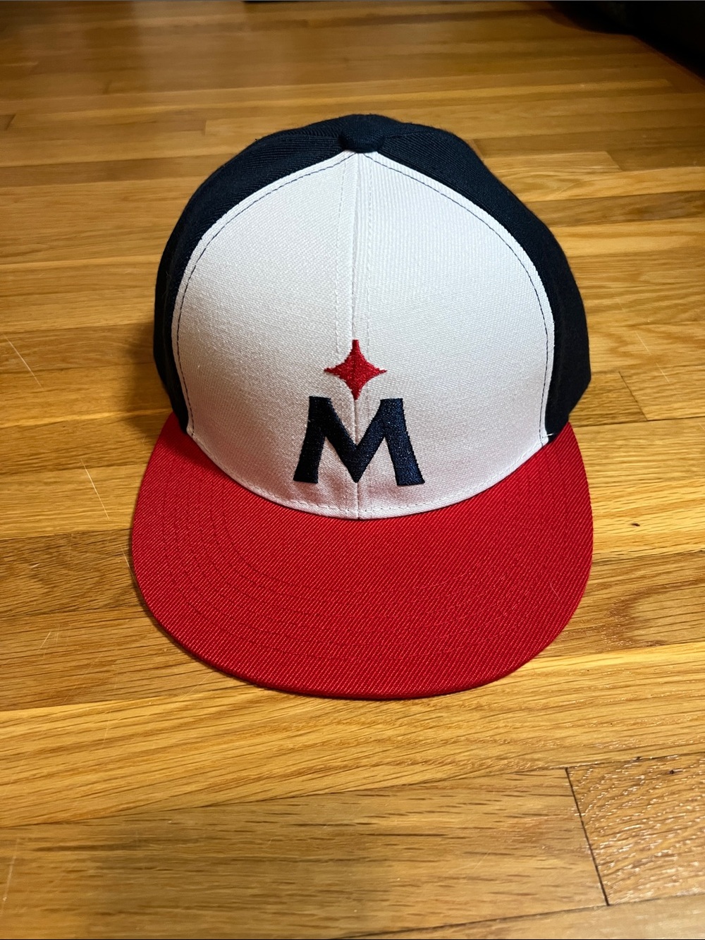 Minnesota Twins Baseball Cap with adjustable snapback
